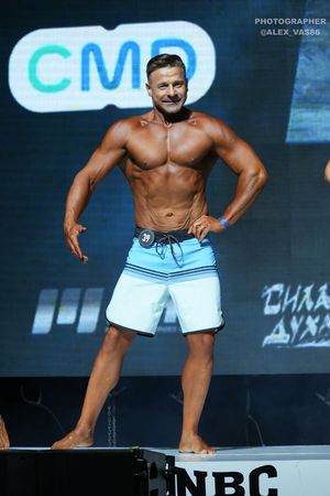 MEN'S PHYSIQUE МАСТЕРА +40